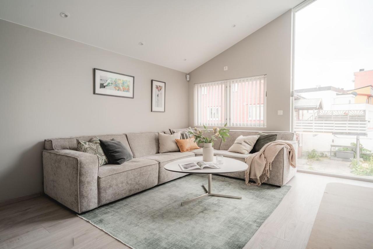 Arctic Homes - Unique Town House ทรอมโซ ภายนอก รูปภาพ
