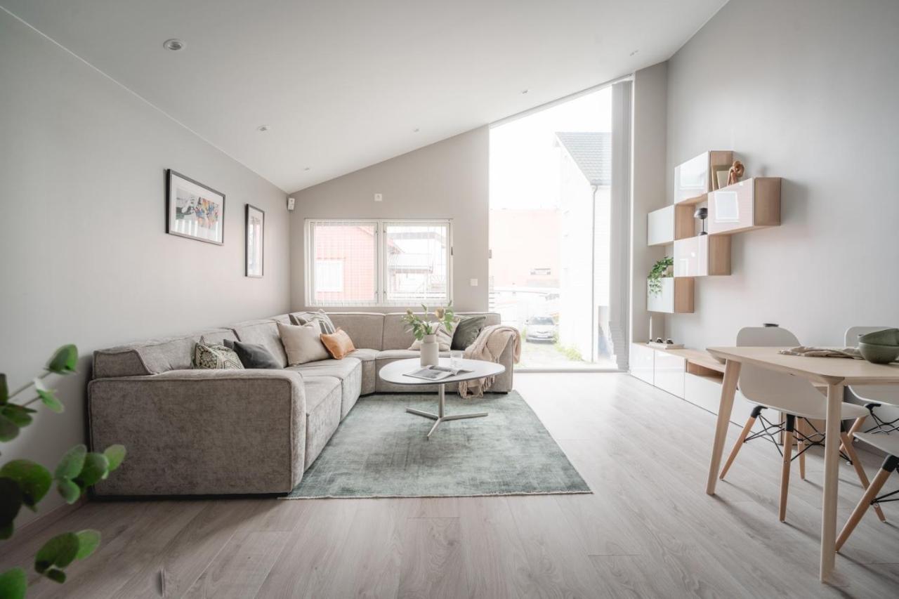 Arctic Homes - Unique Town House ทรอมโซ ภายนอก รูปภาพ